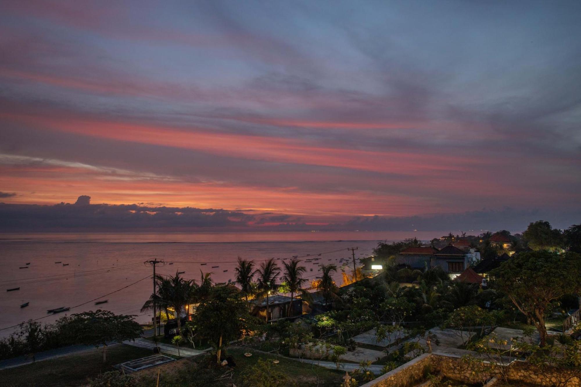 Nusa View - Oceanfront Rentals Nusa Lembongan  Exterior photo
